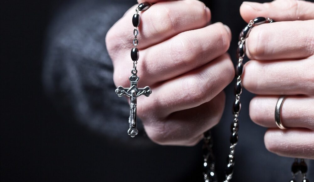 riempiamo le attese pregando il rosario